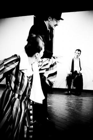 Ionesco - Cinci piese scurte Ionesco - Cinci piese scurte