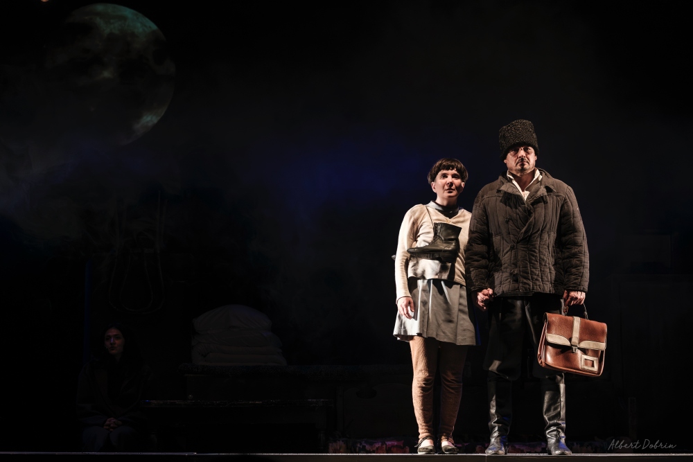 Irina Vacarciuc, Vioara Câșlaru, Victor Triboi (foto: Albert Dobrin)