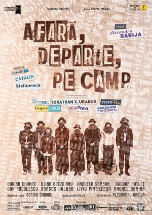 Afară, departe, pe câmp