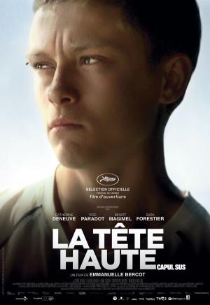 La tête haute